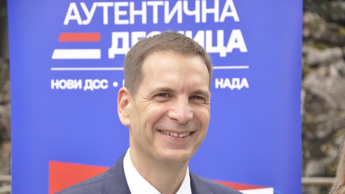 Desnica za smenu politike